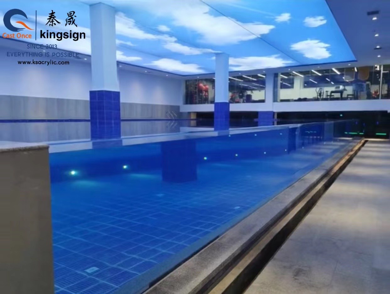 De ce trebuie să folosim foaie acrilică în loc de sticlă pentru ferestrele piscinei?