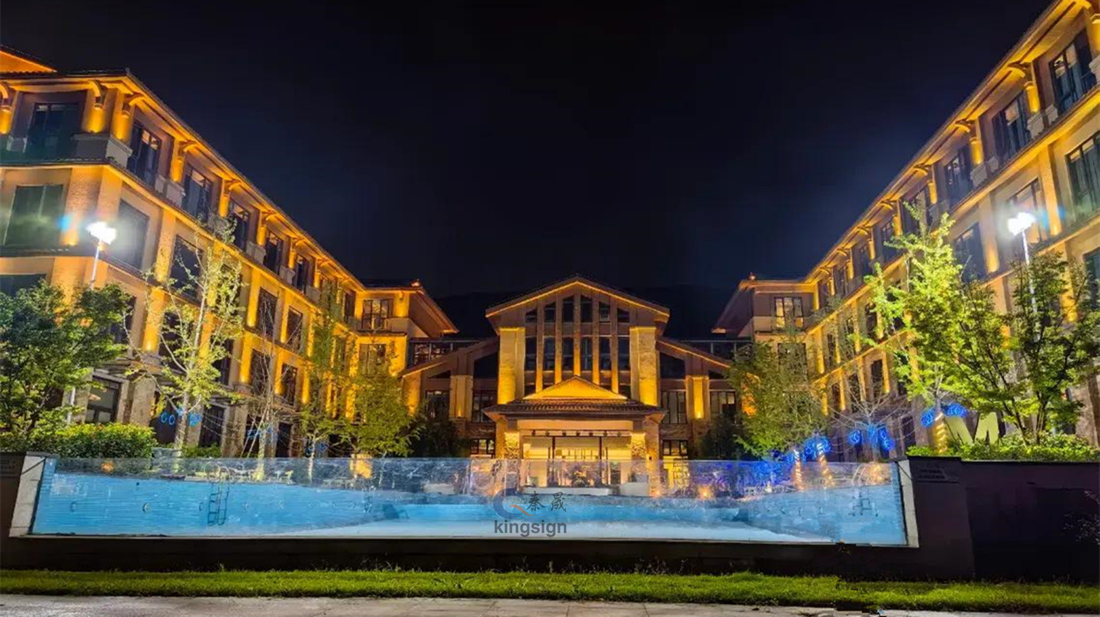 Panou Acrilic Pentru Fereastra Piscină De Lux